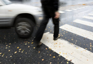 ¿Cómo puede Runion Personal Injury Lawyers ayudarte después de un accidente de peatón en Phoenix, AZ?