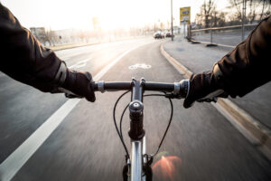 ¿Por qué debería confiar en Runion Personal Injury Lawyers para llevar mi reclamación por accidente de bicicleta en Albuquerque?